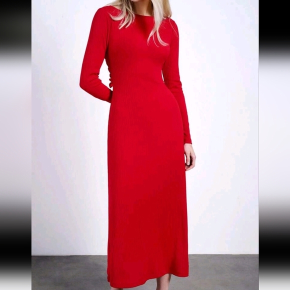 Women Solid Color Round Neck Long Sleeve Slim Fit Dress - Picture 3 of 4